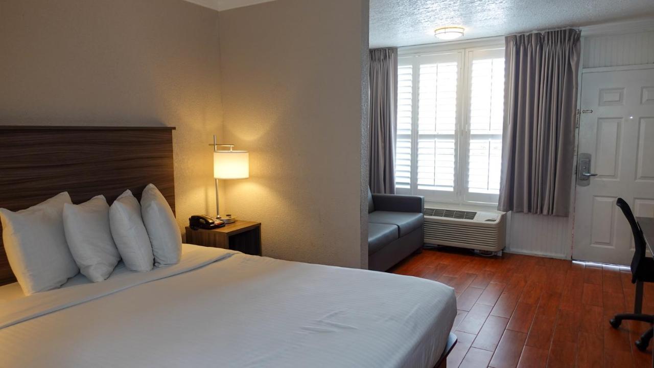Melbourne All Suites Inn Extérieur photo