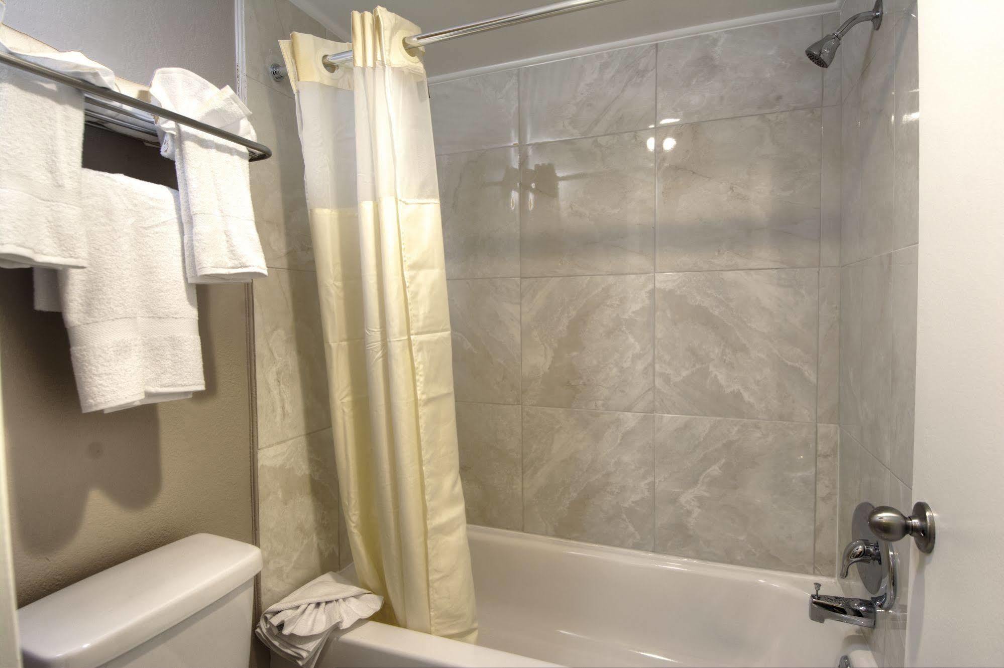 Melbourne All Suites Inn Extérieur photo